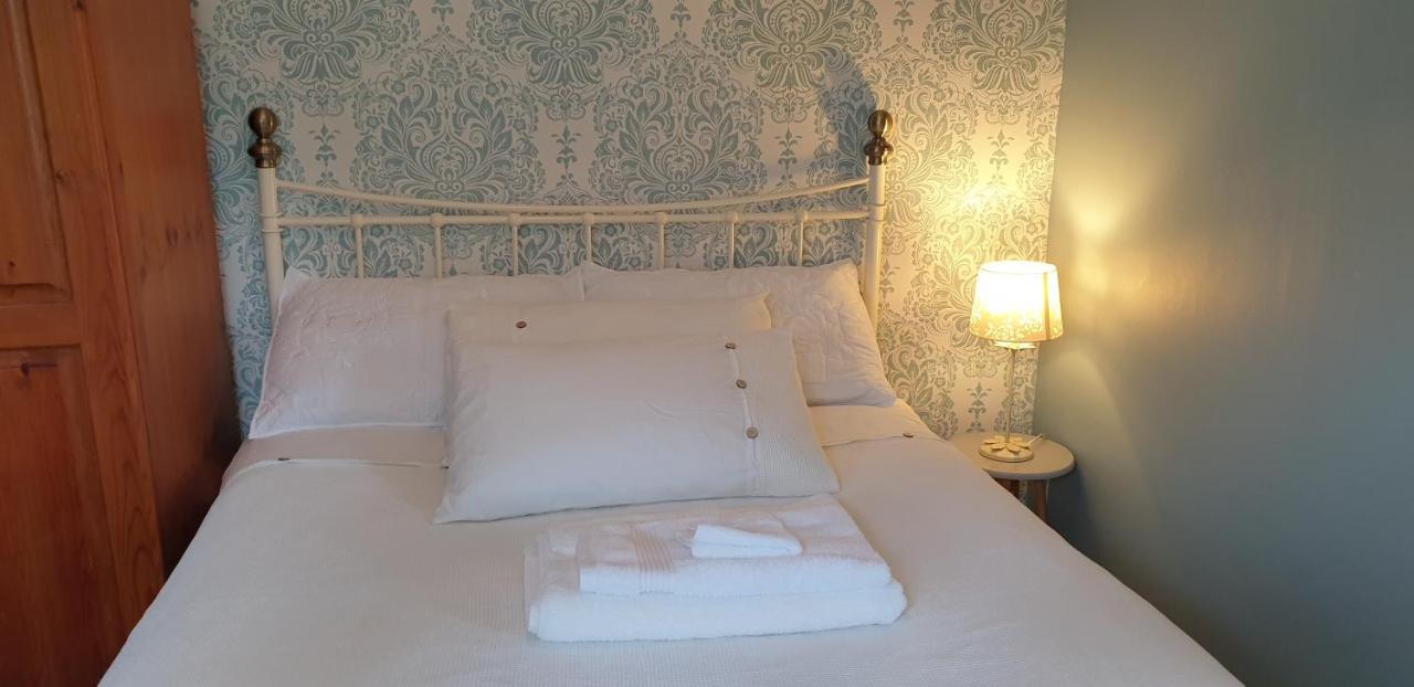 Bed and Breakfast Farnham House Каван Экстерьер фото